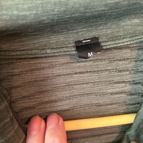 Lululemon Metal Vent Tech 1/2 Zip 2.0 Pullover Rosemary Green/Smoked S… - Picture 4 of 6